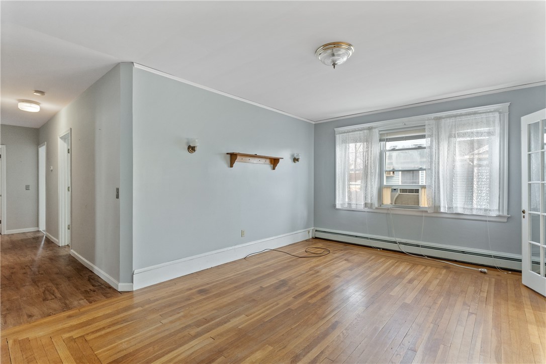 16 Friendly Road Cranston, RI 02910 - Photo 8 of 38