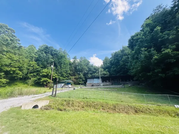$259,900 | 150 Amons Lane, Lafayette, TN 37083