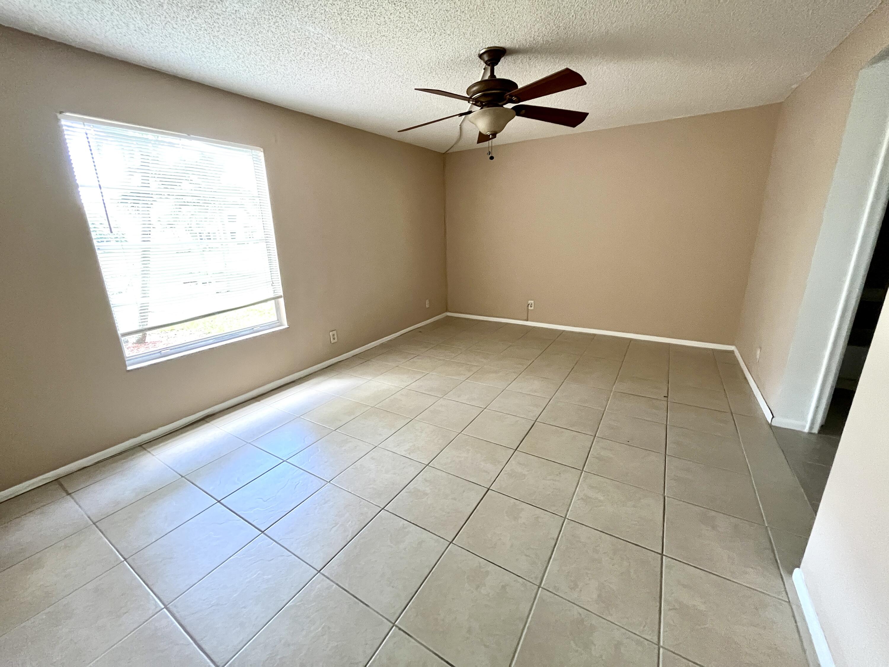 2500 Fiore Way, Unit 1110 Delray Beach, FL 33445 - Photo 7 of 21 IMG_2971