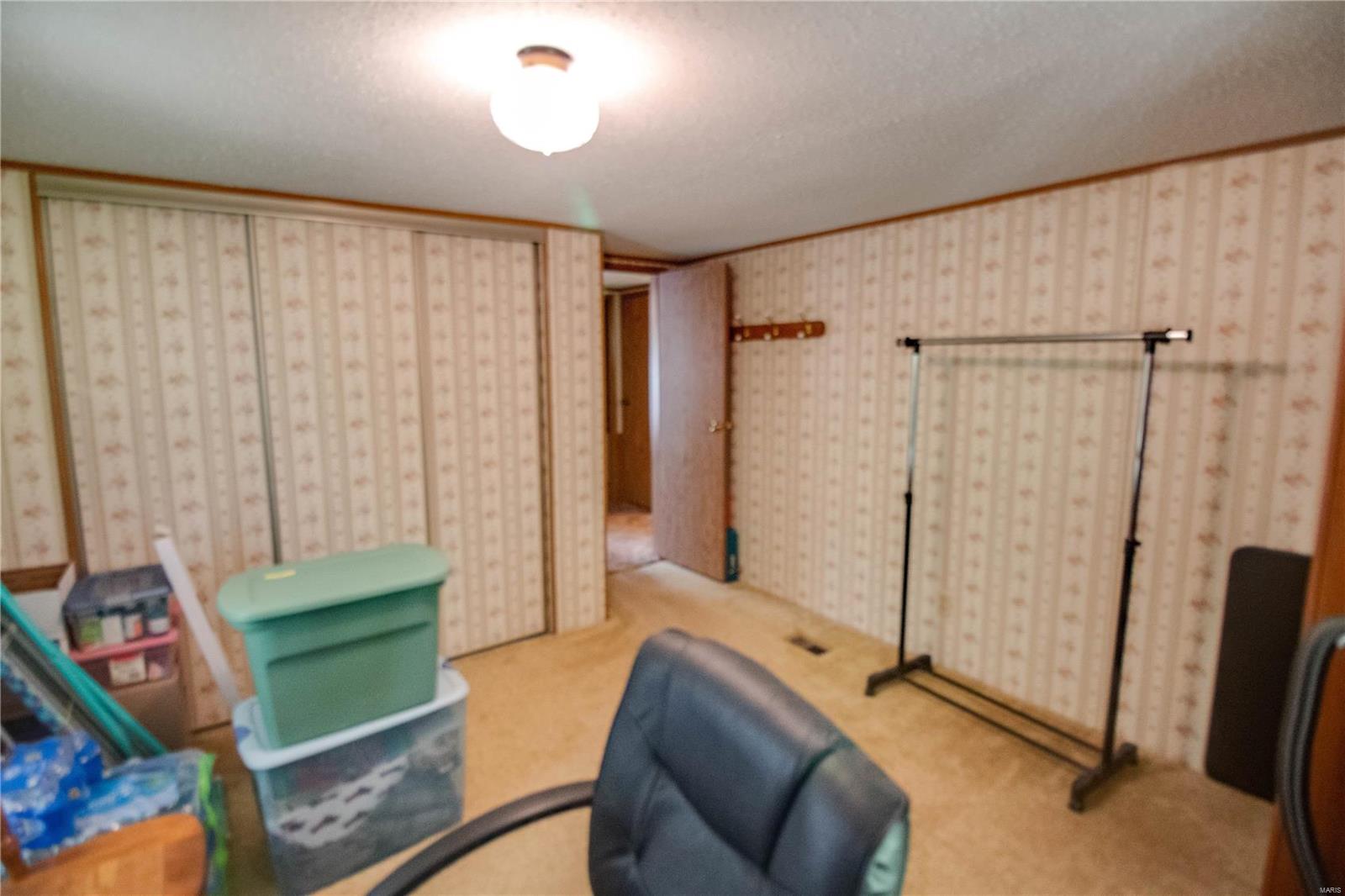 33294 Crystal Lake Road Jerseyville, IL 62052 - Photo 14 of 25