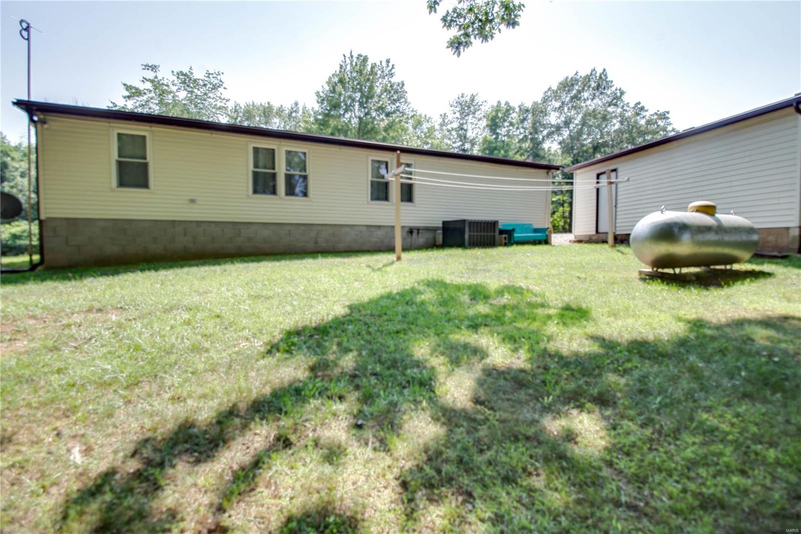 33294 Crystal Lake Road Jerseyville, IL 62052 - Photo 7 of 25