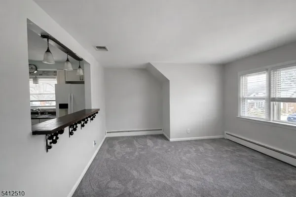 $2,900 | 174 Sheridan Avenue, Unit 2, Clifton, NJ 07011