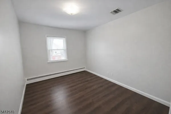 $2,900 | 174 Sheridan Avenue, Unit 2, Clifton, NJ 07011