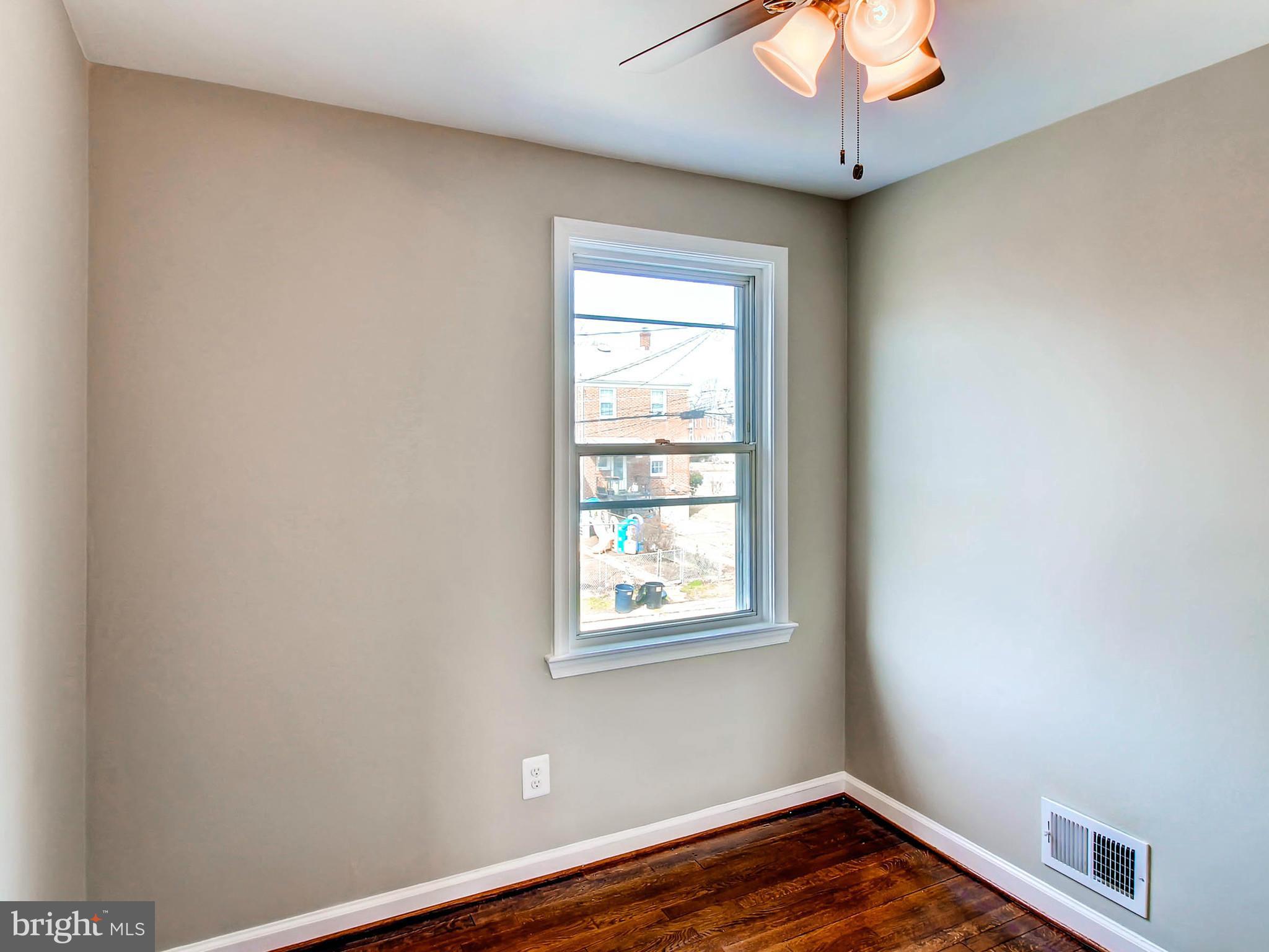 118 Garden Ridge Road Catonsville, MD 21228 - Photo 17 of 28 Bedroom