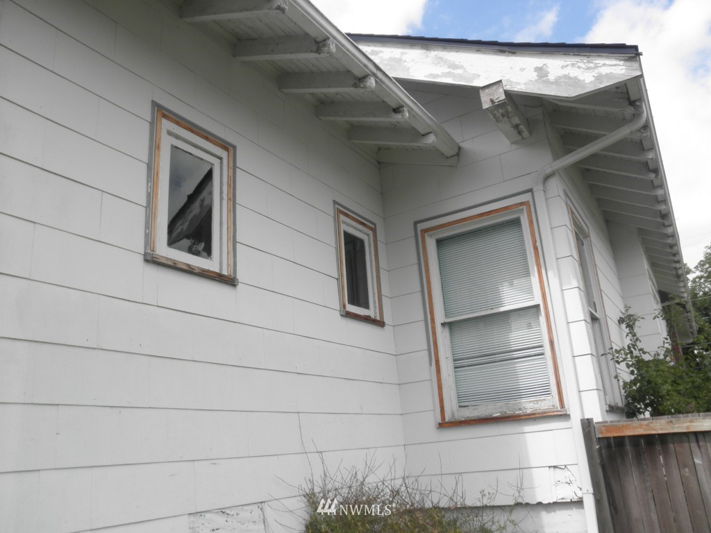 1077 Main Street Buckley, WA 98321 - Photo 10 of 10 Gallery Image 10