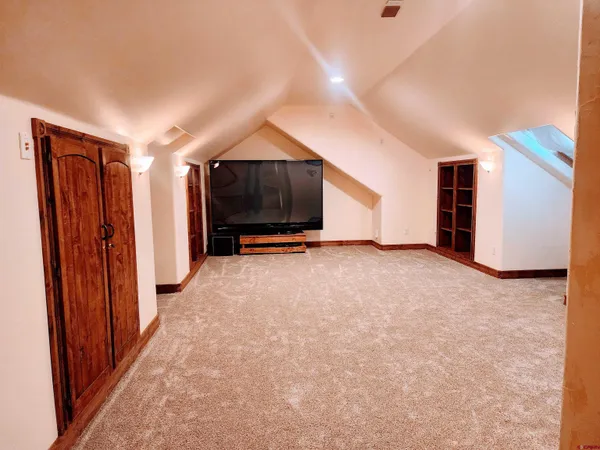 a view of livingroom with furniture