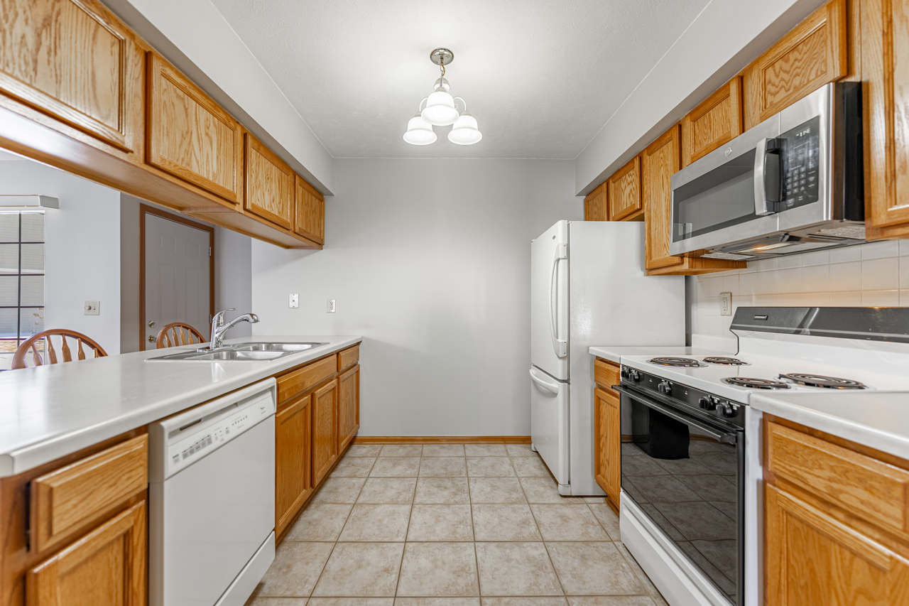 6538 Timberleaf Court, Unit 1 Loves Park, IL 61111 - Photo 10 of 25