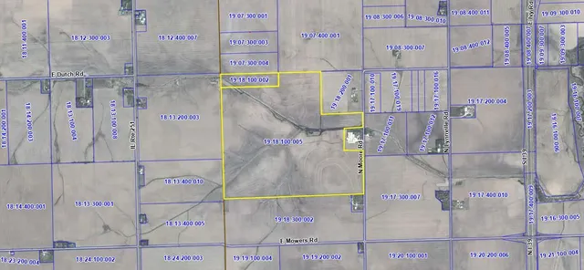 a view of a backyard space with wooden floor