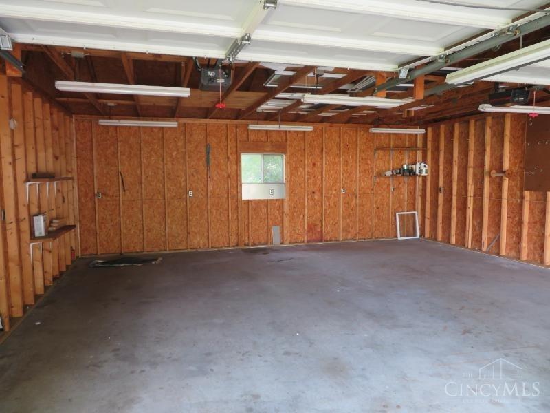 7996 Fair Ridge Road Hillsboro, OH 45133 - Photo 30 of 43