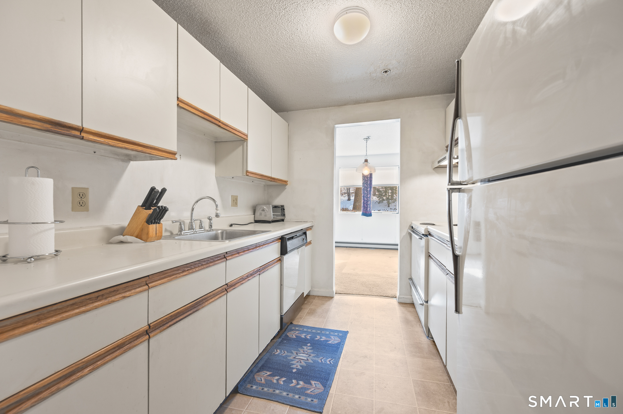 14 Newtown Road, Unit B6 Danbury, CT 06810 - Photo 4 of 21