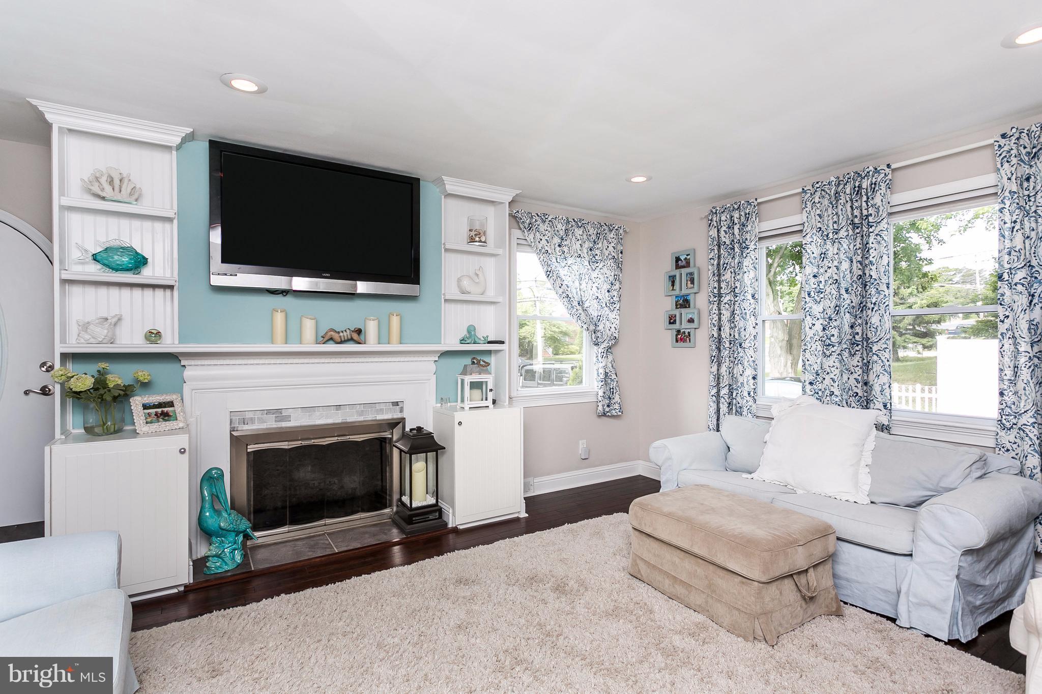 4212 Silver Spring Road Perry Hall, MD 21236 - Photo 7 of 30 Family Room