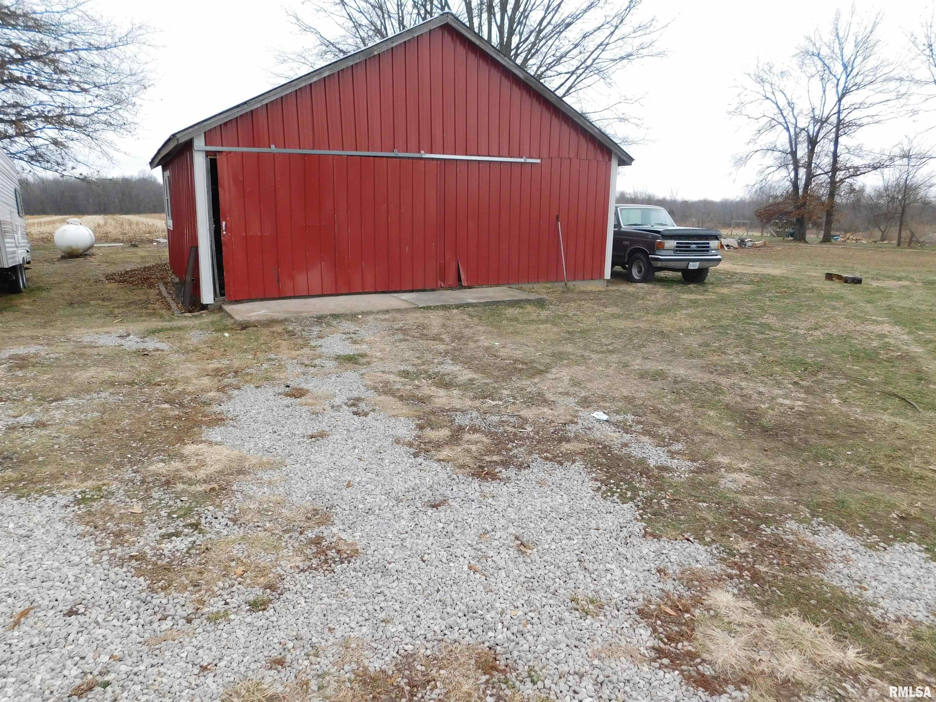 1916 Iuka Road Iuka, IL 62849 - Photo 8 of 8
