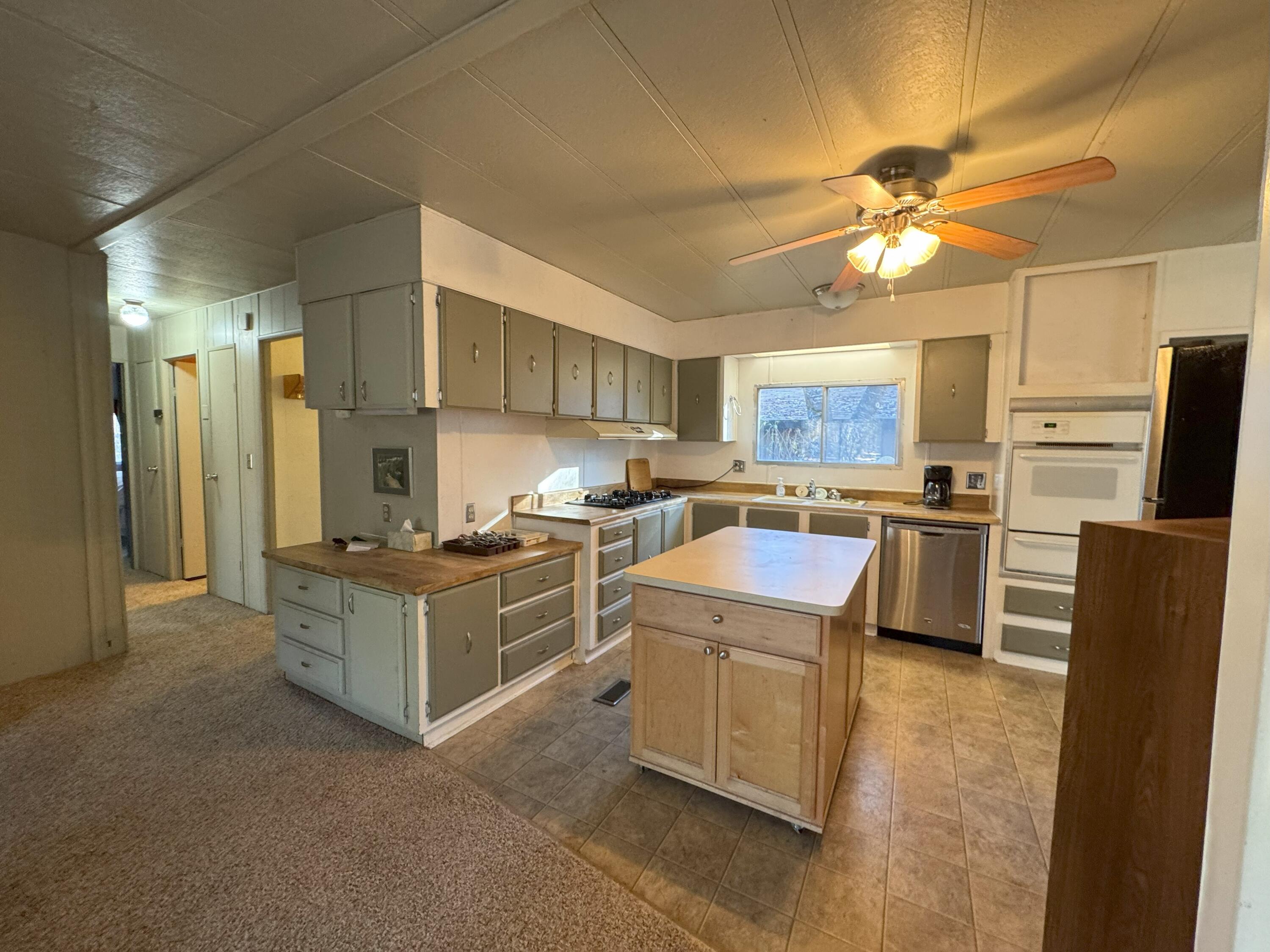 40759 Old School Road Fall River Mills, CA 96028 - Photo 14 of 54 20241205_222215732_iOS