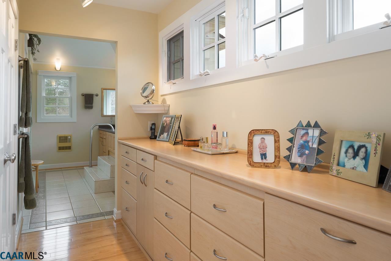 2165 Devonshire Road Charlottesville, VA 22901 - Photo 18 of 33 Gallery Image 18