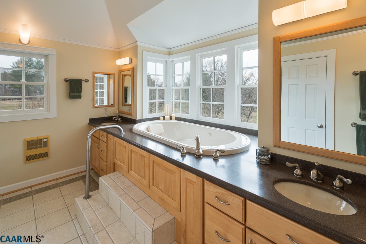 2165 Devonshire Road Charlottesville, VA 22901 - Photo 19 of 33 Gallery Image 19
