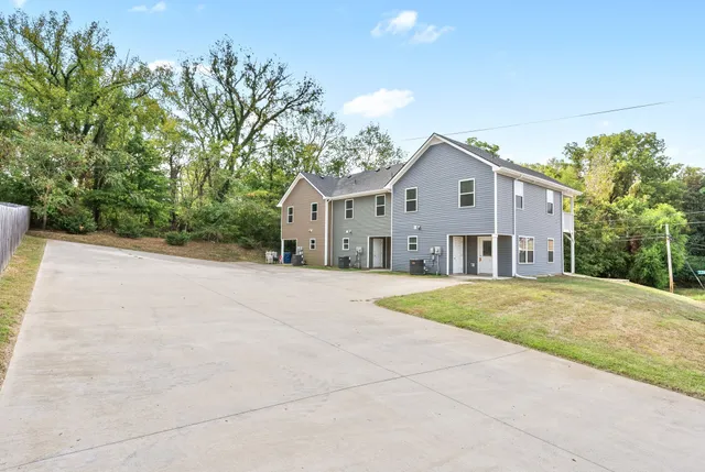 $1,450 | 1101 Commerce Street, Clarksville, TN 37040