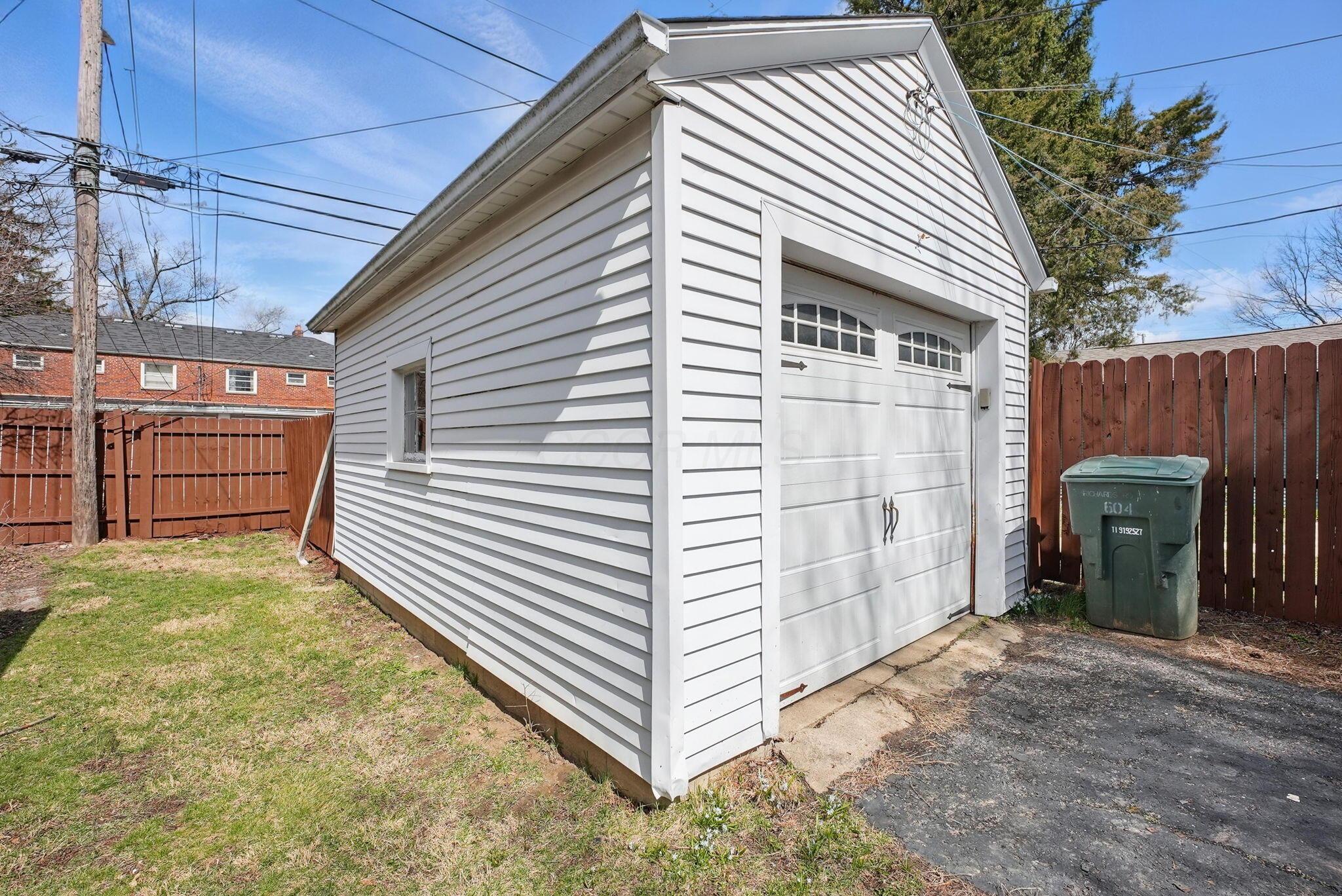 604 Richards Road Columbus, OH 43214 - Photo 22 of 23 25-web-or-mls-604-richards-rd