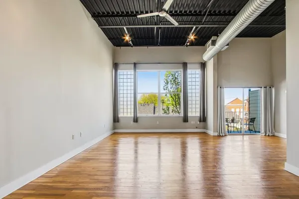 $379,000 | 15 Waddell Street Northeast, Unit 303, Atlanta, GA 30307