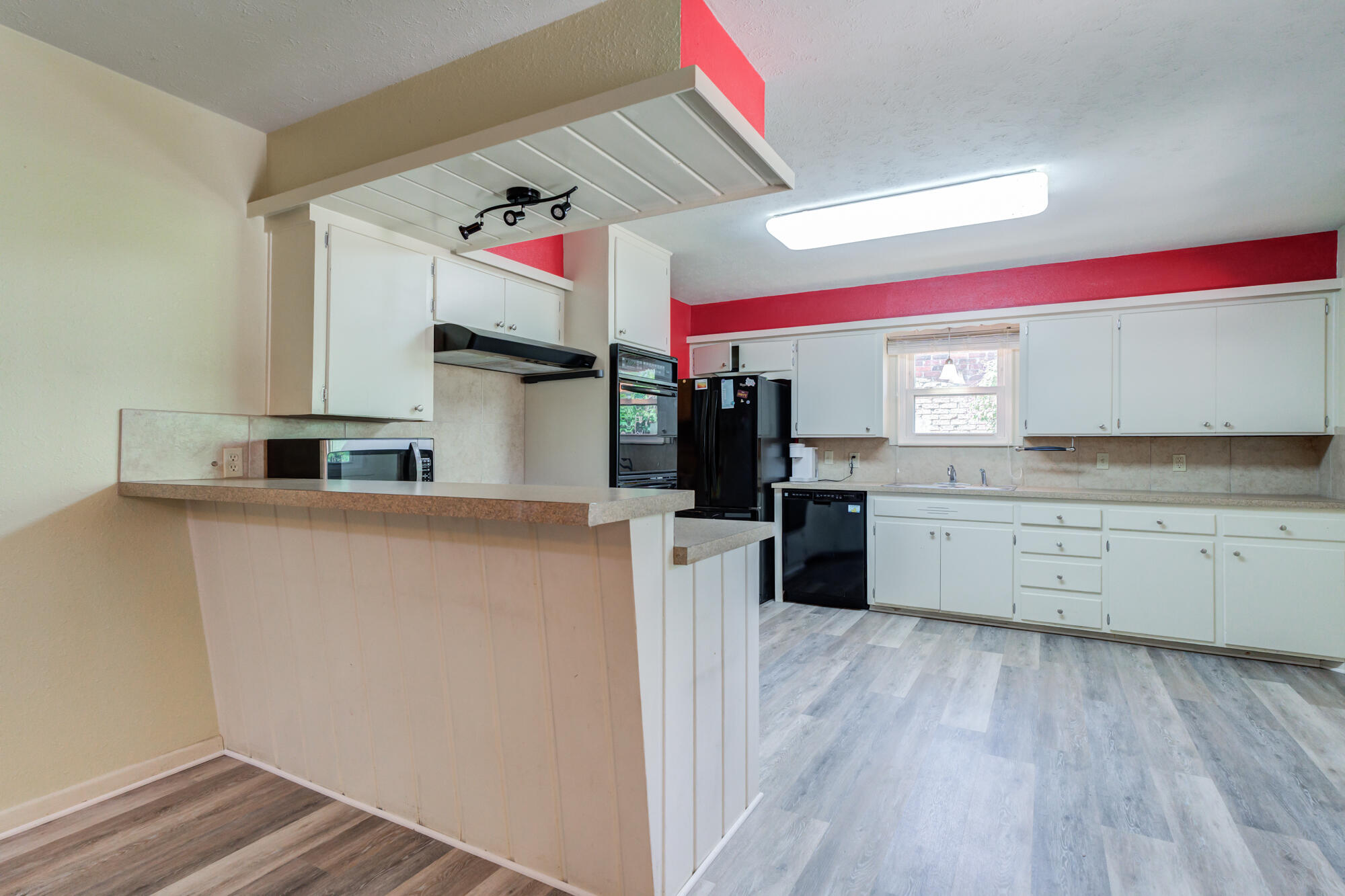 2306 55th Street Lubbock, TX 79412 - Photo 15 of 36 DSC03925_6_7_8_9