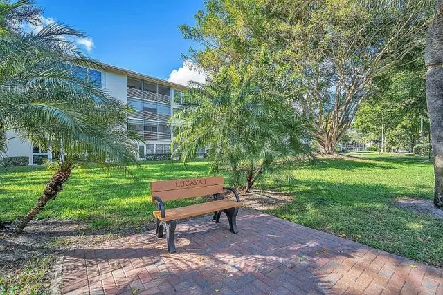 $115,000 | 2302 Lucaya Lane, Unit D2, Coconut Creek, FL 33066