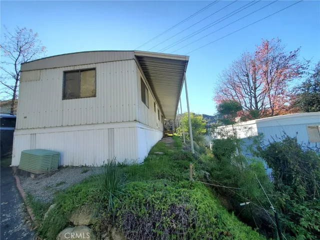 $69,900 | 23500 The Old Road, Unit 48, Newhall, CA 91321