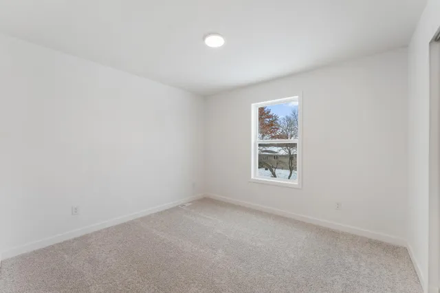 $589,580 | 7554 Upper 42nd Street North, Oakdale, MN 55128