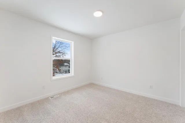 $589,580 | 7554 Upper 42nd Street North, Oakdale, MN 55128