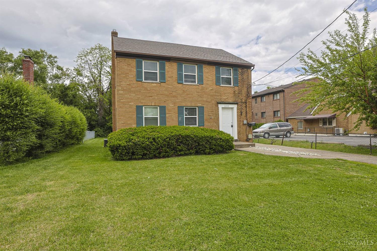 6800 Cheviot Road Cincinnati, OH 45247 - Photo 2 of 35