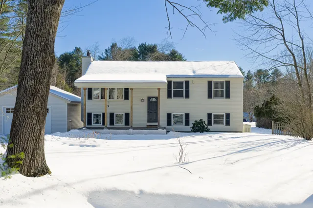$489,000 | 5 Partridge Lane, Gray, ME 04039