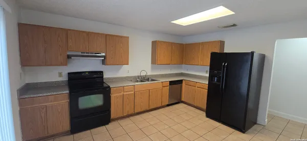 $1,700 | 9415 Silverfeather, San Antonio, TX 78254