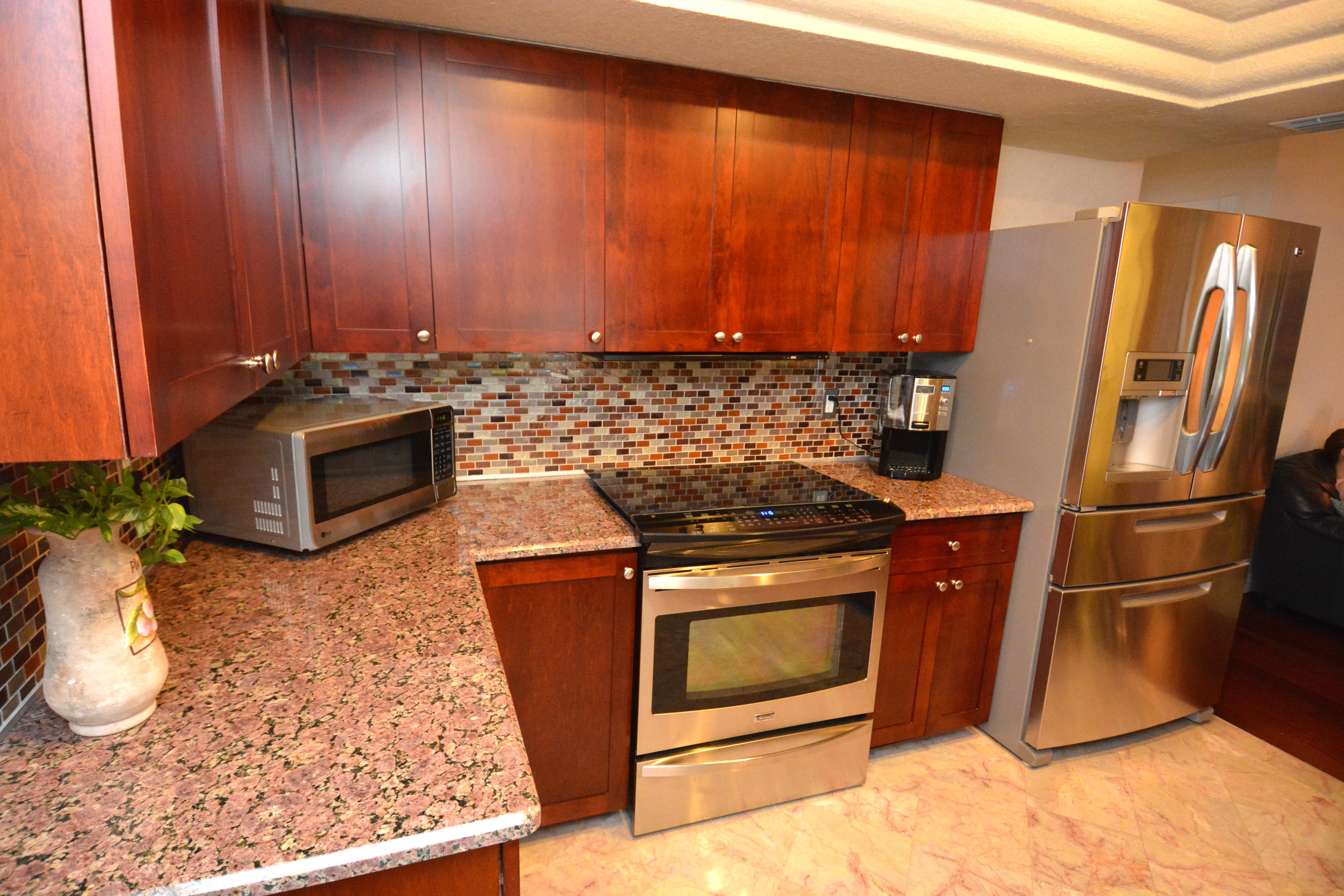 110 Southwest 9th Avenue Boca Raton, FL 33486 - Photo 15 of 32 DSC_0031