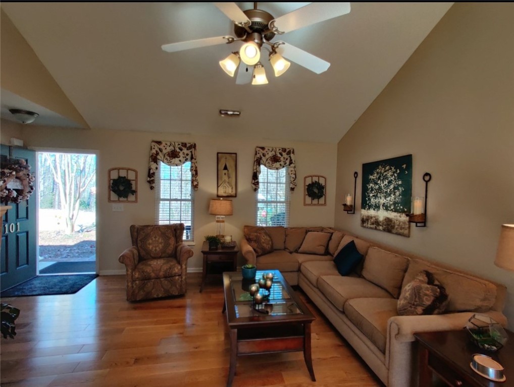 101 Whitewater Lake Road Tamassee, SC 29686 - Photo 8 of 36 Gallery Image 8