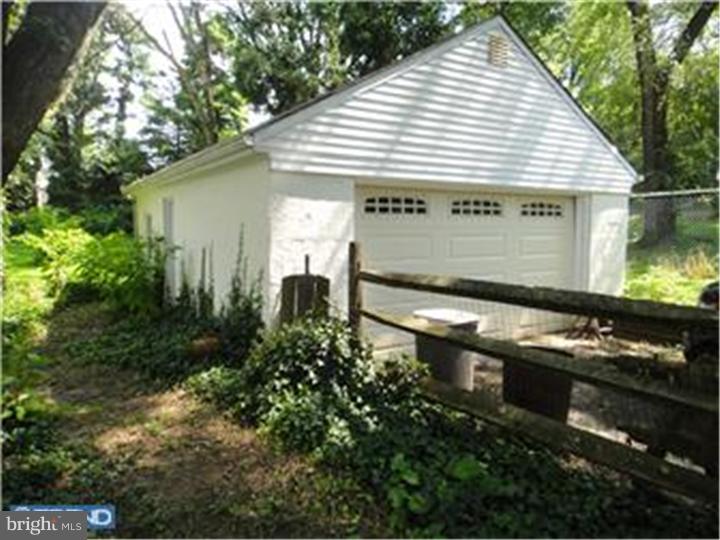 15157 Wayside Road Philadelphia, PA 19116 - Photo 5 of 20 Gallery Image 5