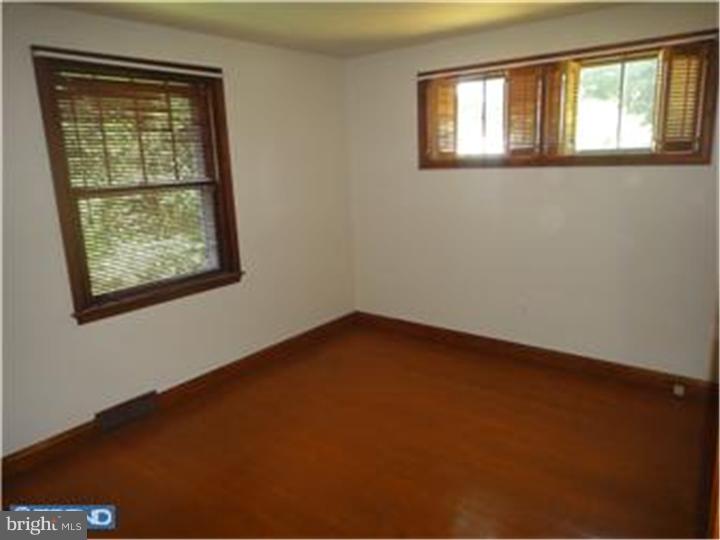 15157 Wayside Road Philadelphia, PA 19116 - Photo 7 of 20 Gallery Image 7