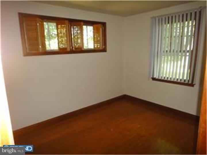 15157 Wayside Road Philadelphia, PA 19116 - Photo 8 of 20 Gallery Image 8