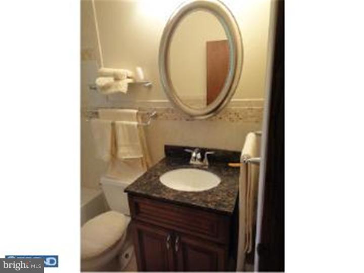 15157 Wayside Road Philadelphia, PA 19116 - Photo 10 of 20 Gallery Image 10