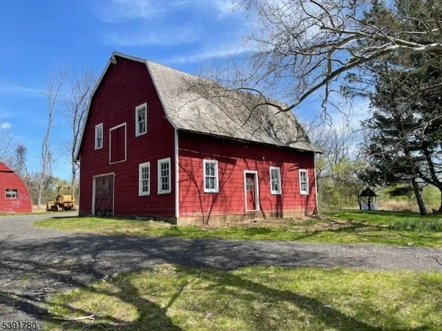 $799,900 | 11 Creek Road, Whitehouse Station, NJ 08889