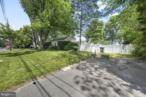 $475,000 | 66 Birchwood Knoll, Lawrence Township, NJ 08648