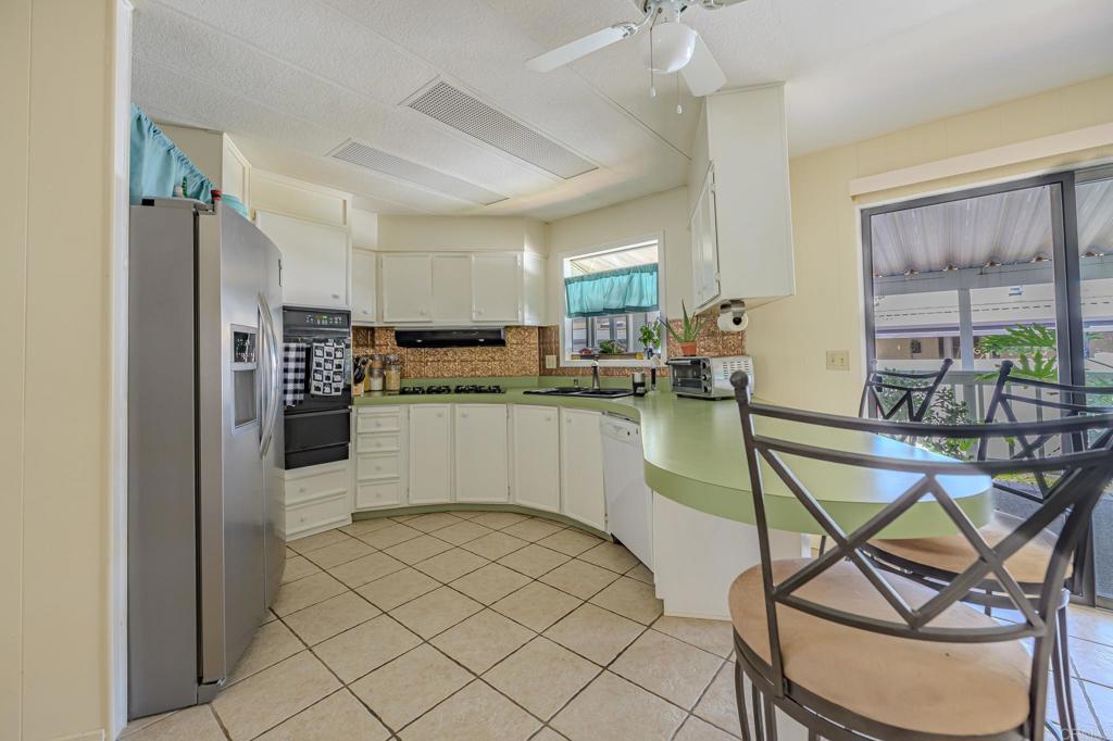 4650 Dulin Road, Unit 27 Fallbrook, CA 92003 - Photo 17 of 37