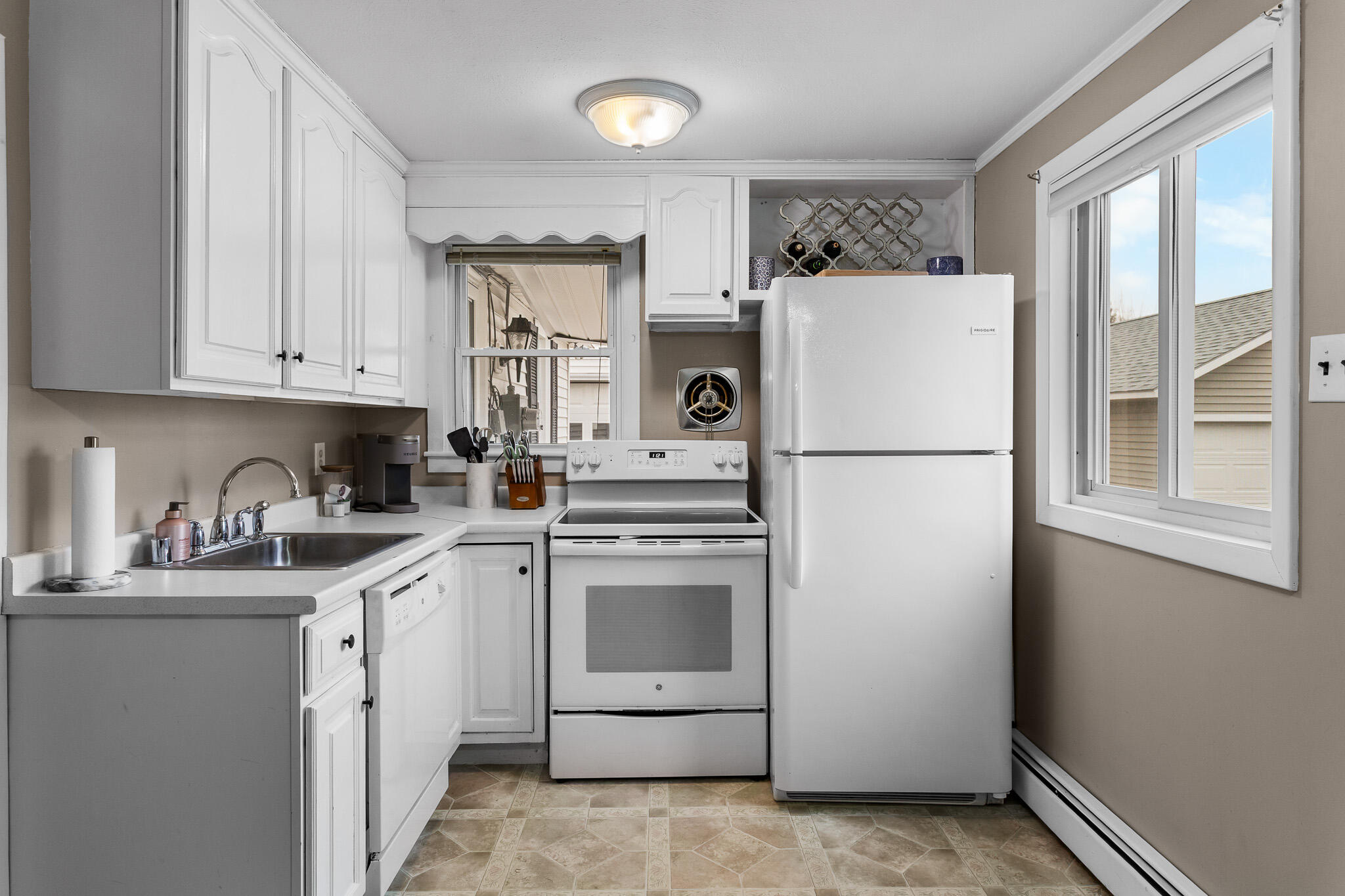 148 Thornton Road Bangor, ME 04401 - Photo 20 of 40 Kitchen