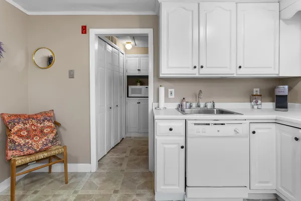$275,000 | 148 Thornton Road, Bangor, ME 04401