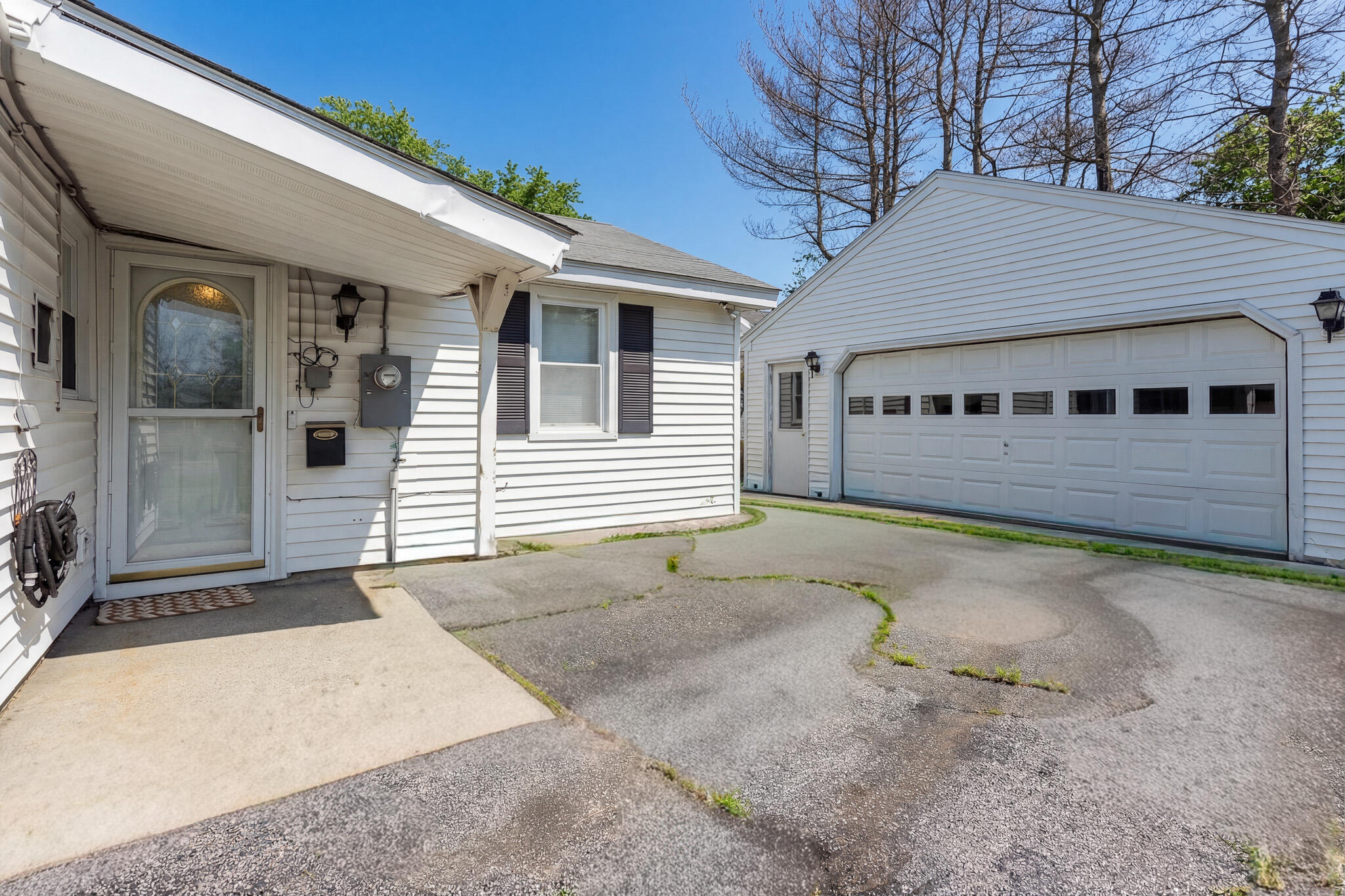 148 Thornton Road Bangor, ME 04401 - Photo 4 of 40 Back Entrance