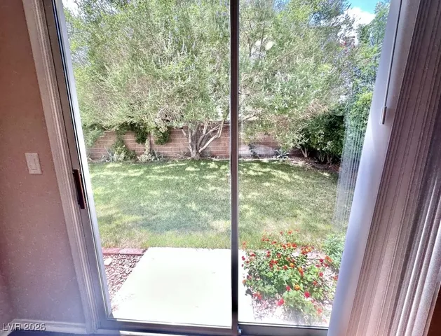 $2,175 | 3301 Barnstaple Court, Las Vegas, NV 89129