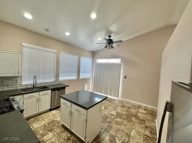 $2,175 | 3301 Barnstaple Court, Las Vegas, NV 89129