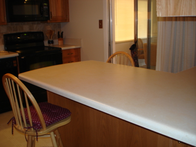 3671 Bower Road Roanoke, VA 24018 - Photo 6 of 15 Breakfast bar, showing Sun Room