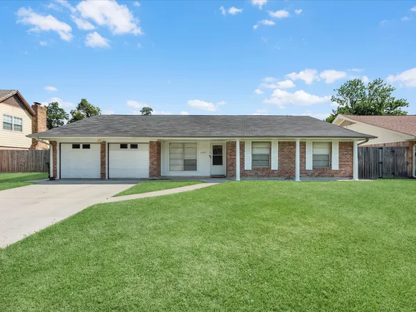 $275,000 | 13931 Roundstone Lane, Houston, TX 77015