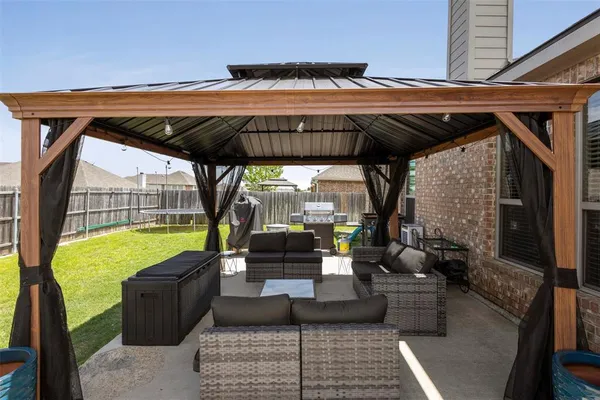 $369,000 | 3605 Worthington Drive, Midlothian, TX 76065