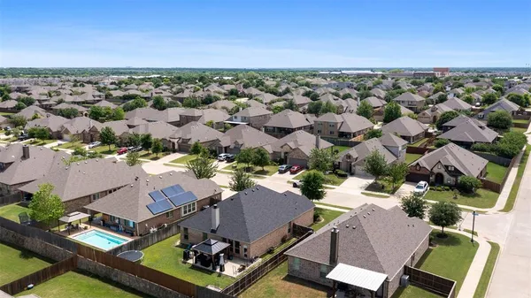 $369,000 | 3605 Worthington Drive, Midlothian, TX 76065