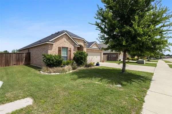 $369,000 | 3605 Worthington Drive, Midlothian, TX 76065