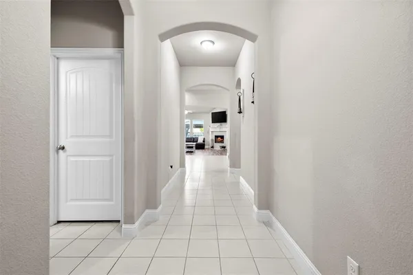 $369,000 | 3605 Worthington Drive, Midlothian, TX 76065